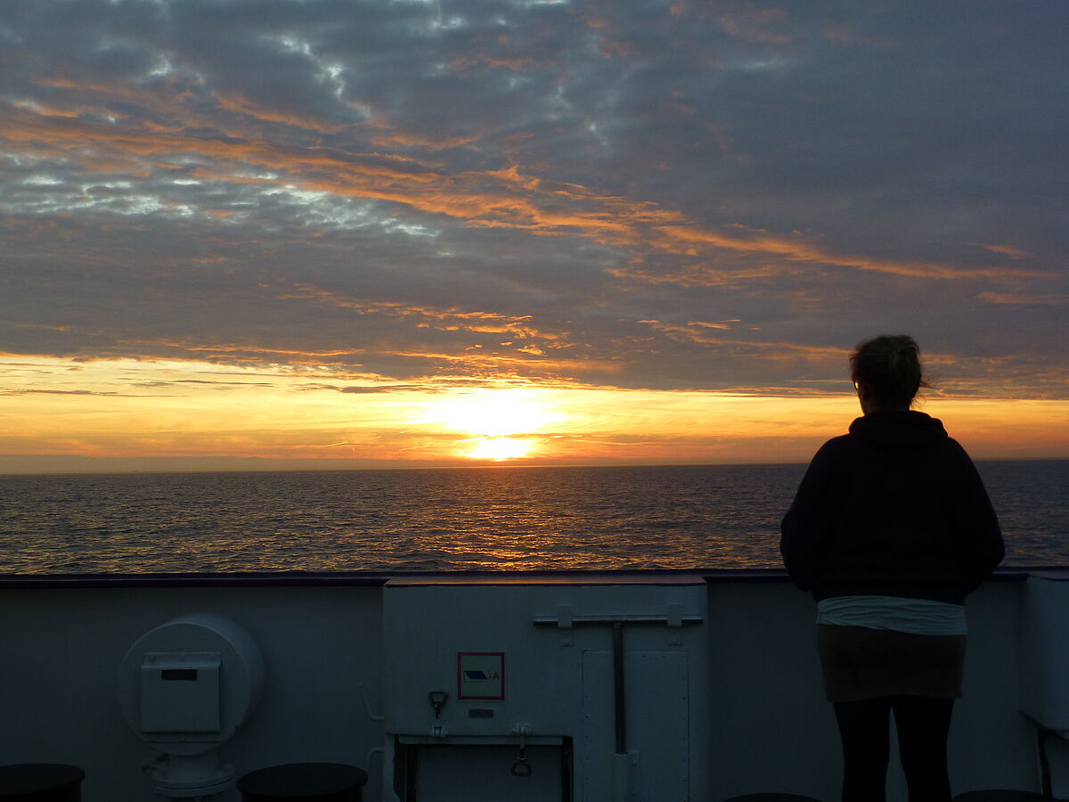 Sunset after a successful measuring campaign on research vessel FS "Elisabeth Mann Borgese" (EMB)​ on the Baltic Sea near our study site "NSG Hütelmoor und Heiligensee". Photo: Baltic TRANSCOAST/2017